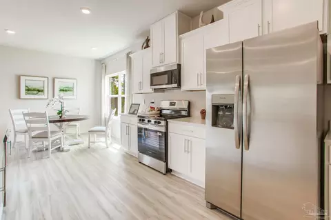 Kitchen - 4883 Eider Rd, Pace, FL 32571 photo 2 of 3