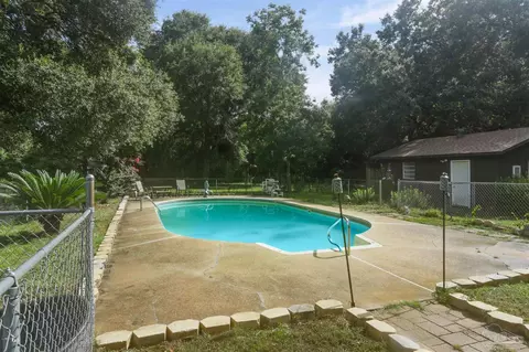 Exterior - 4837 Skipper Ln, Pace, FL 32571 photo 7 of 11