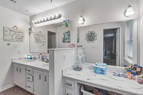 Bath - 4837 Skipper Ln, Pace, FL 32571 photo 1 of 2