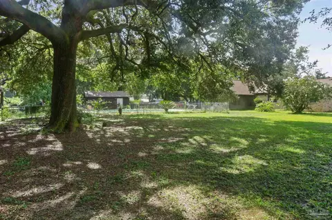 Exterior - 4837 Skipper Ln, Pace, FL 32571 photo 10 of 11