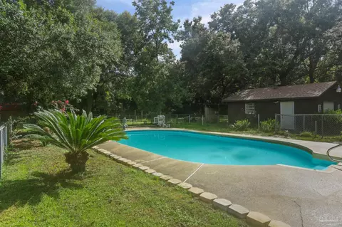 Exterior - 4837 Skipper Ln, Pace, FL 32571 photo 8 of 11