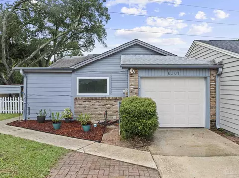 6301 Langley Pl, Pensacola, FL 32504
