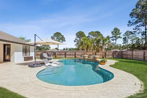 6693 Indian St, Navarre, FL 32566