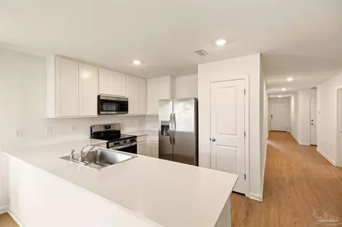 Entry Way - 4665 Eagles Ridge Rd, Pace, FL 32571 photo 6 of 6