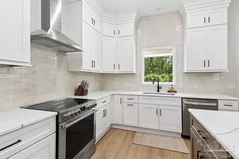Kitchen - 8992 Sage Forest Ln, Pace, FL 32571 photo 2 of 7