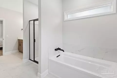 Bath - 8992 Sage Forest Ln, Pace, FL 32571 photo 3 of 5