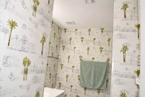 Bath - 4487 Nora Ave, Pace, FL 32571 photo 1 of 8