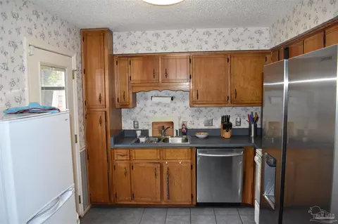 Kitchen - 4487 Nora Ave, Pace, FL 32571 photo 1 of 2