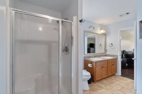 Bath - 3485 Wasatch Range Loop, Pensacola, FL 32526 photo 2 of 4