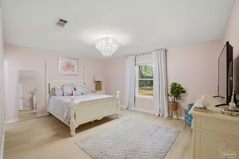 Bedroom - 5140 Potomac Dr, Pace, FL 32571 photo 5 of 10