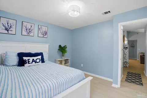 Bedroom - 5140 Potomac Dr, Pace, FL 32571 photo 4 of 10