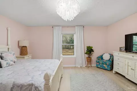Bedroom - 5140 Potomac Dr, Pace, FL 32571 photo 8 of 10