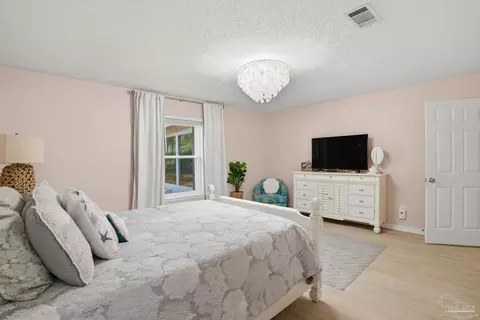 Bedroom - 5140 Potomac Dr, Pace, FL 32571 photo 6 of 10