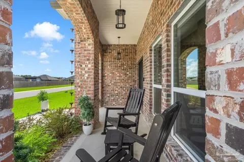 Exterior - 6474 Cedar Key Dr, Milton, FL 32570 photo 5 of 18