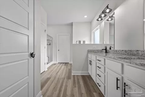 Entry Way - 6474 Cedar Key Dr, Milton, FL 32570 photo 7 of 9