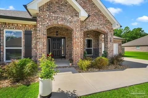 Exterior - 6474 Cedar Key Dr, Milton, FL 32570 photo 2 of 18