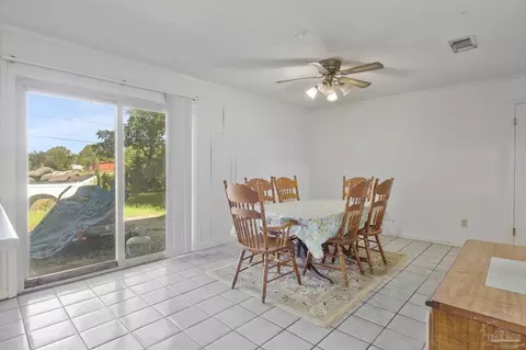 Dining - 5325 Bob Sikes Blvd, Jay, FL 32565 photo 1 of 4