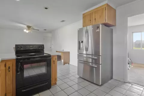 Kitchen - 5325 Bob Sikes Blvd, Jay, FL 32565 photo 3 of 4
