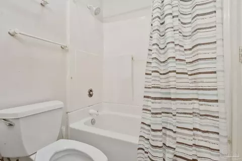 Bath - 5325 Bob Sikes Blvd, Jay, FL 32565 photo 5 of 5