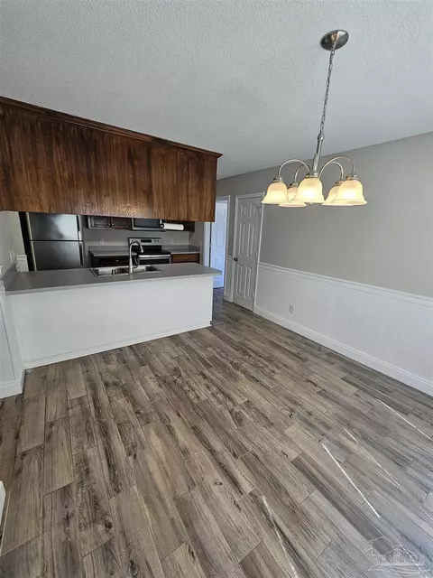 Dining - 4271 Magnolia Oaks St, Pace, FL 32571 photo 2 of 4