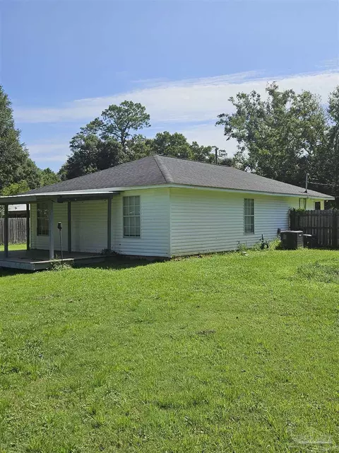 Exterior - 4271 Magnolia Oaks St, Pace, FL 32571 photo 3 of 5