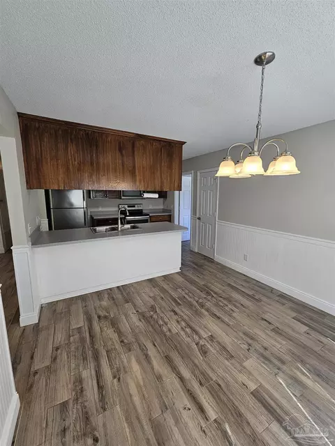 Dining - 4271 Magnolia Oaks St, Pace, FL 32571 photo 3 of 4