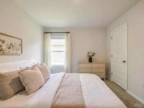 Bedroom - 4422 White Birch Ct, Pace, FL 32571 photo 6 of 6