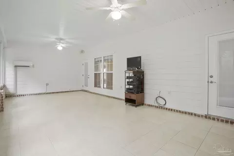 Exterior - 3848 Throne Ct, Milton, FL 32583 photo 2 of 16