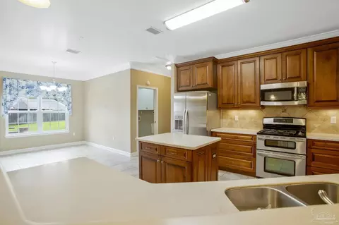 Kitchen - 3848 Throne Ct, Milton, FL 32583 photo 6 of 7