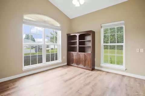 Living - 3848 Throne Ct, Milton, FL 32583 photo 6 of 8