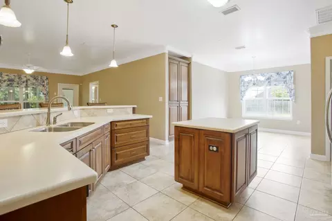 Kitchen - 3848 Throne Ct, Milton, FL 32583 photo 5 of 7