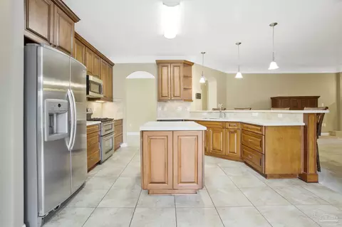 Kitchen - 3848 Throne Ct, Milton, FL 32583 photo 2 of 7