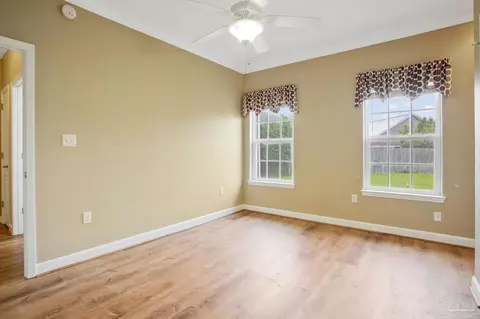Bedroom - 3848 Throne Ct, Milton, FL 32583 photo 6 of 11