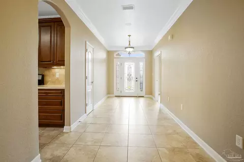 Entry Way - 3848 Throne Ct, Milton, FL 32583 photo 2 of 4