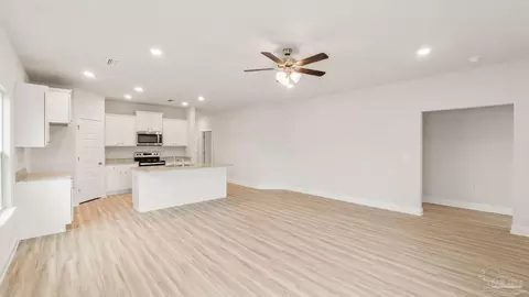 4836 Magpie Ct, Pace, FL 32571 photo 4
