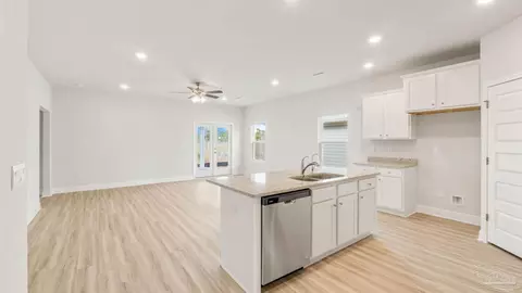 4836 Magpie Ct, Pace, FL 32571 photo 7
