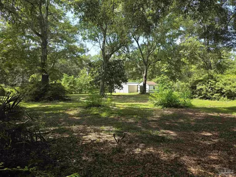 Exterior - 4301 Pace Ln, Milton, FL 32571 photo 13 of 21