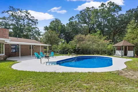 Exterior - 4301 Pace Ln, Milton, FL 32571 photo 1 of 21