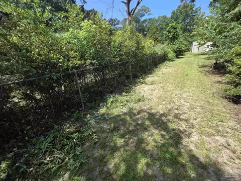 Exterior - 4301 Pace Ln, Milton, FL 32571 photo 20 of 21