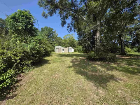 Exterior - 4301 Pace Ln, Milton, FL 32571 photo 9 of 21