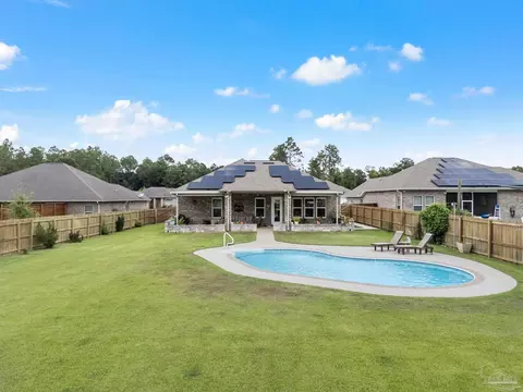Exterior - 7971 Silver Maple Dr, Milton, FL 32583 photo 6 of 9