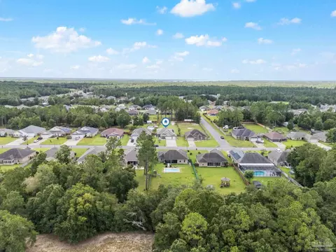 View/Area - 7971 Silver Maple Dr, Milton, FL 32583 photo 13 of 16