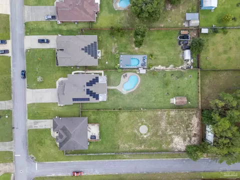 View/Area - 7971 Silver Maple Dr, Milton, FL 32583 photo 1 of 16