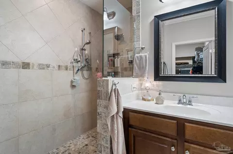 Bath - 7971 Silver Maple Dr, Milton, FL 32583 photo 1 of 2