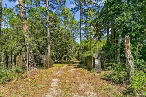 2032 Garcon Point Rd, Milton, FL 32583 photo 9