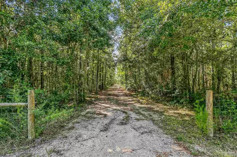 2032 Garcon Point Rd, Milton, FL 32583 photo 13