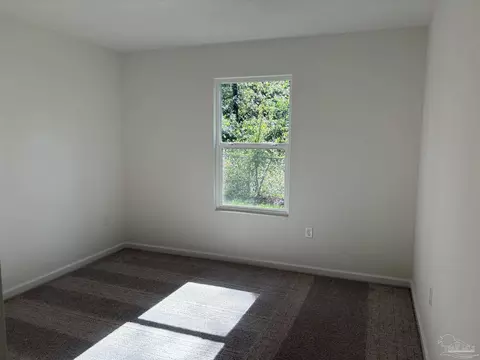 5709 Meadow Rd, Milton, FL 32583 photo 5