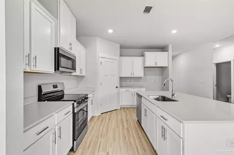 Kitchen - 3246 Harrier Rd, Pace, FL 32571 photo 1 of 1