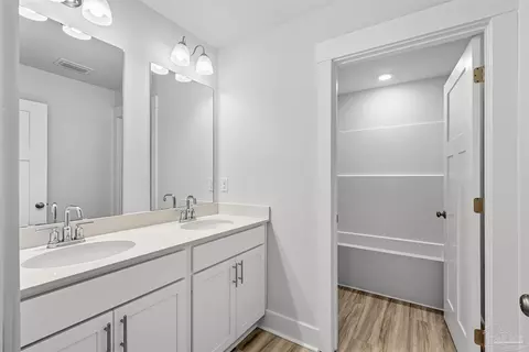 Bath - 3246 Harrier Rd, Pace, FL 32571 photo 4 of 4