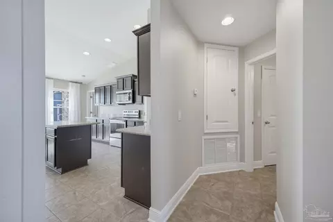 Entry Way - 5526 Mill Race Cir, Pace, FL 32571 photo 7 of 16